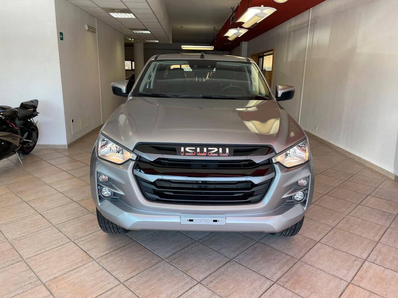 ISUZU DMAX 4X4 CAMBIO MANUALE