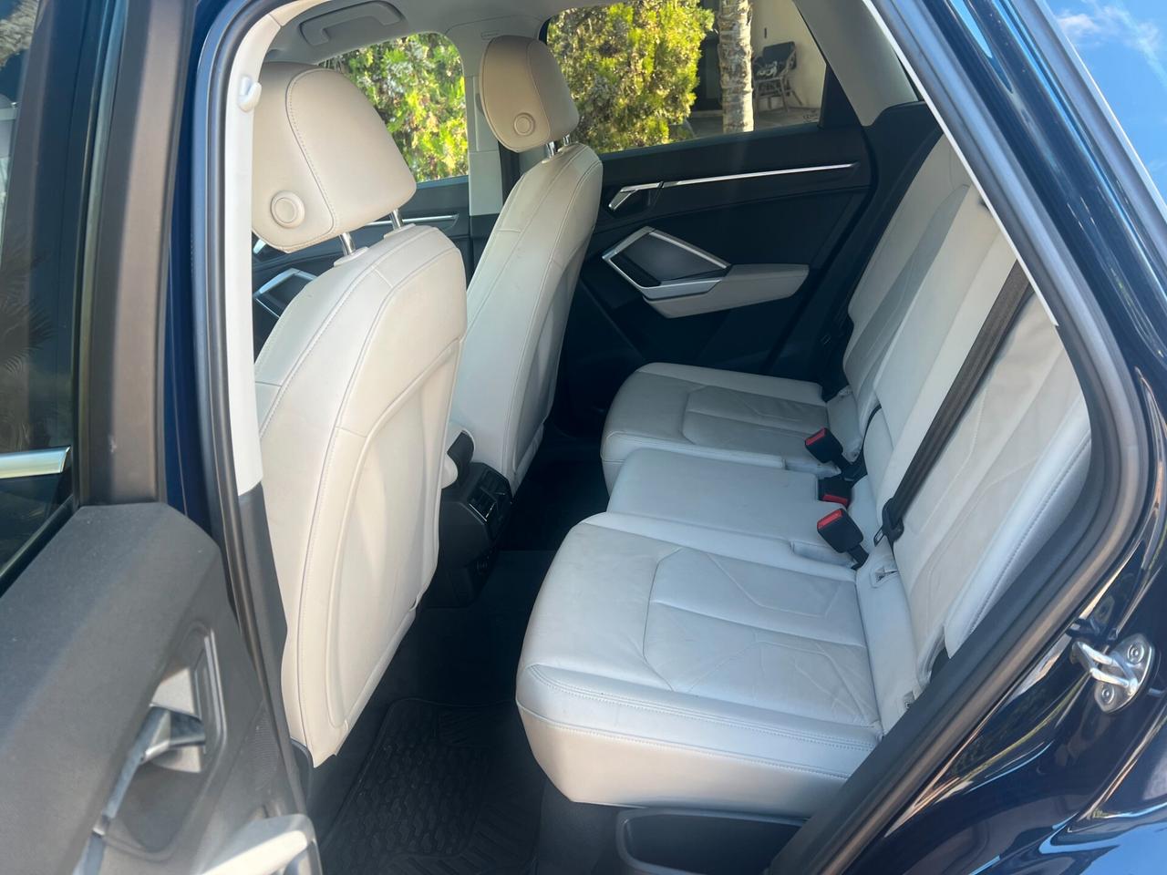 Audi Q3 40 TDI quattro S tronic Business Advanced