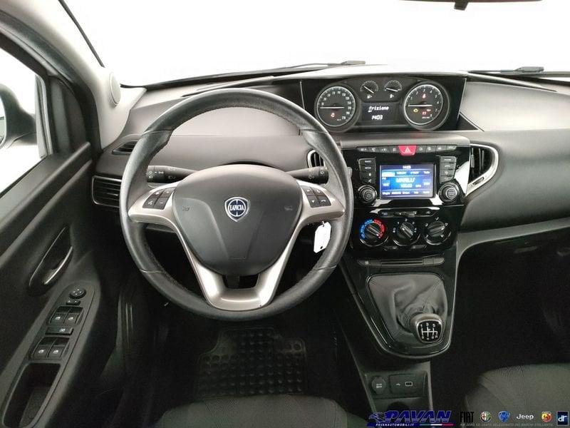 Lancia Ypsilon 1.0 FireFly 5 porte S&S Hybrid Ecochic Gold