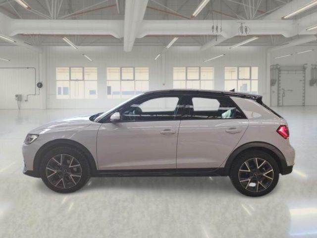 AUDI A1 citycarver 30 TFSI Admired