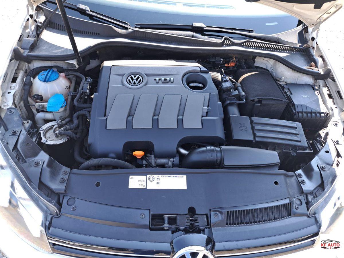 VOLKSWAGEN - Golf 1.6 tdi Highline 5p