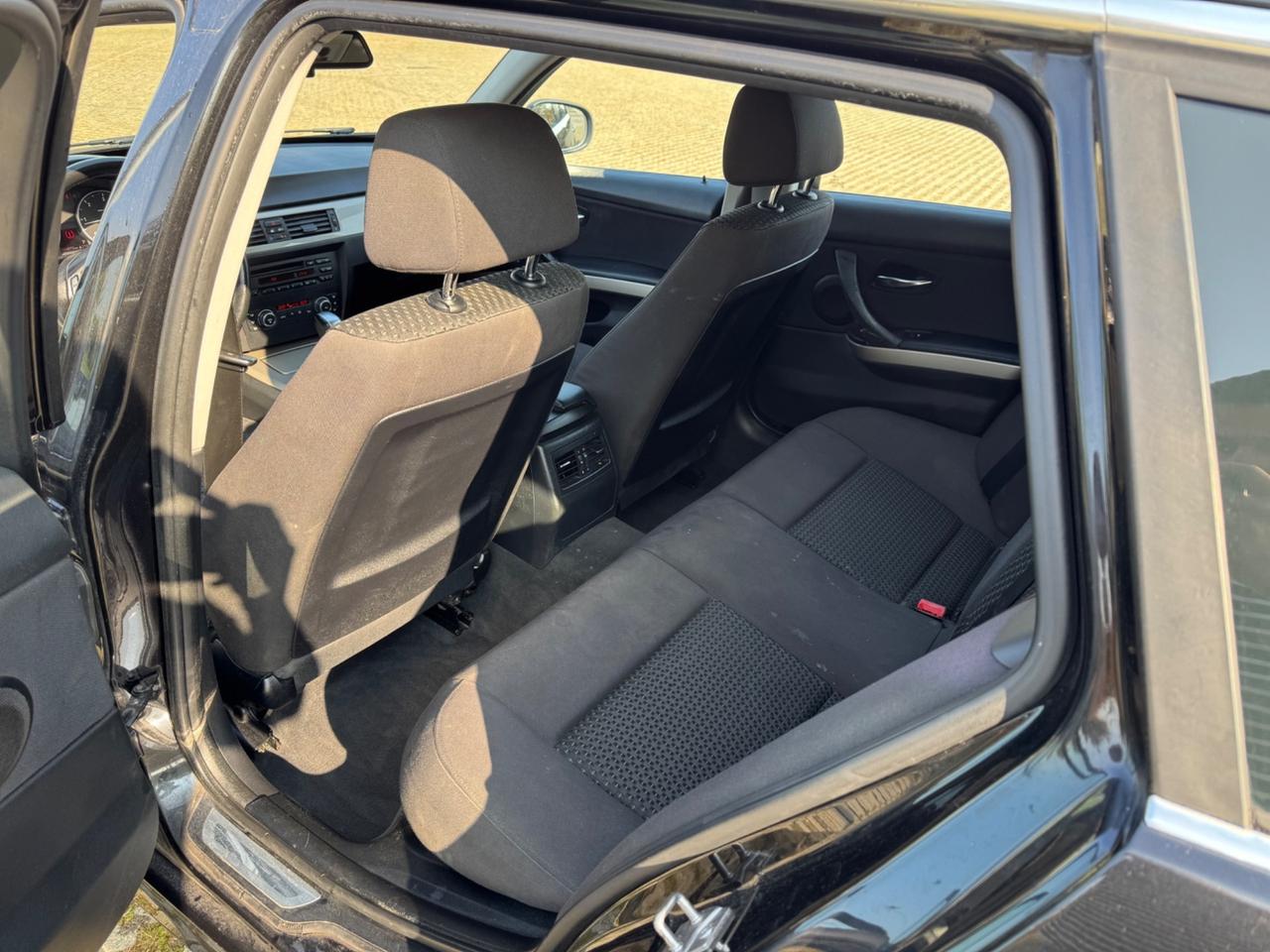 Bmw 318 318d 2.0 143CV cat Touring MSport