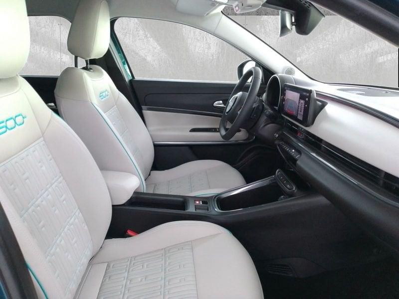 FIAT 600 1.2 hybrid La Prima 110cv auto