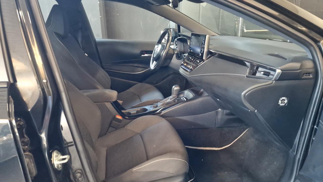Toyota Corolla 1.8 Hybrid Style