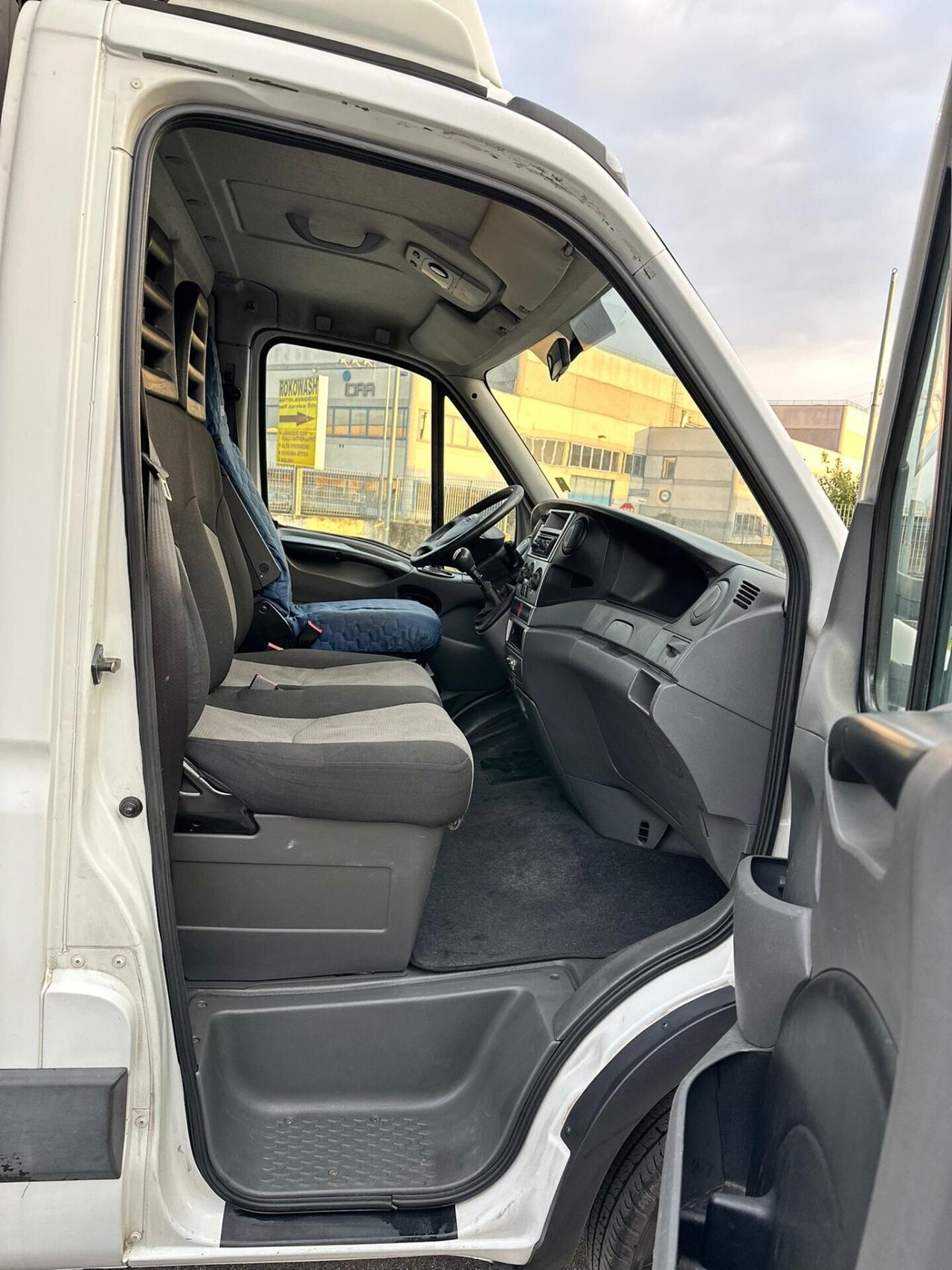 Iveco Dailly 35c17 motore rifatto con fattura