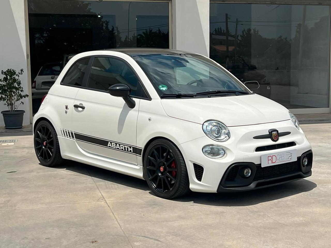 Abarth 595 1.4 Turbo T-Jet 180 CV Esseesse