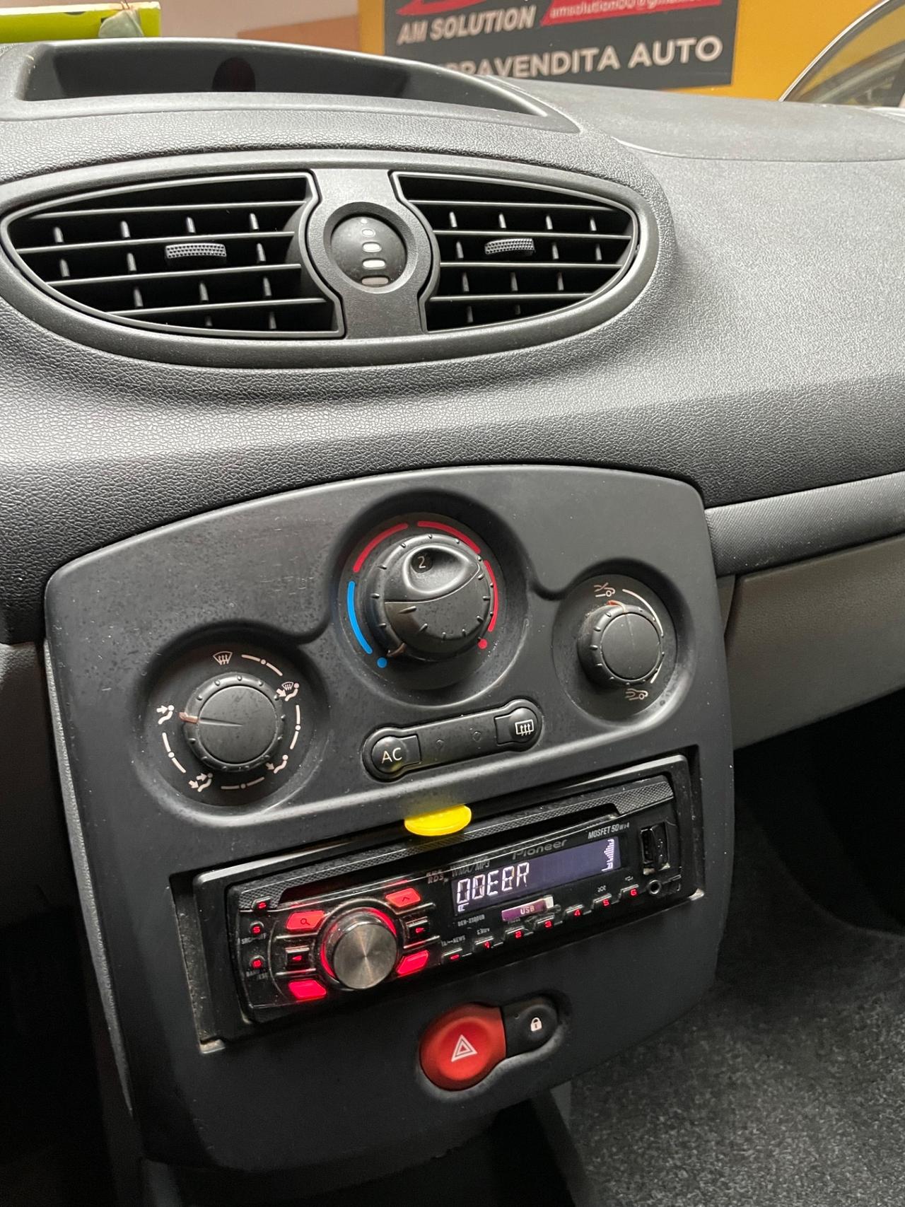 Renault Clio 1.2 Neopatentati