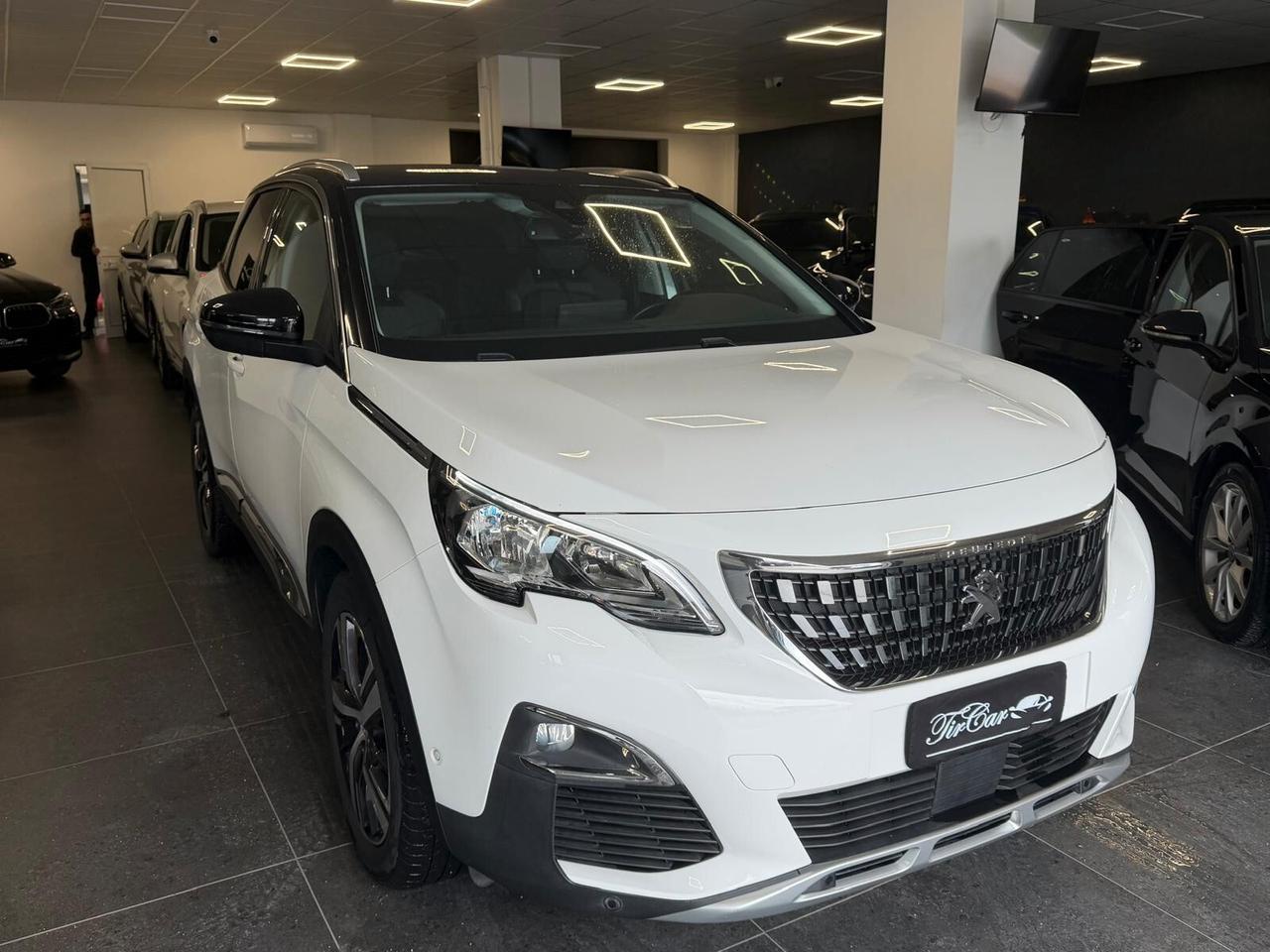 PEUGEOT 3008 1.6 BLUEHDI 120CV OK NEOPATENTATO NAVI CAM ANNO 2017