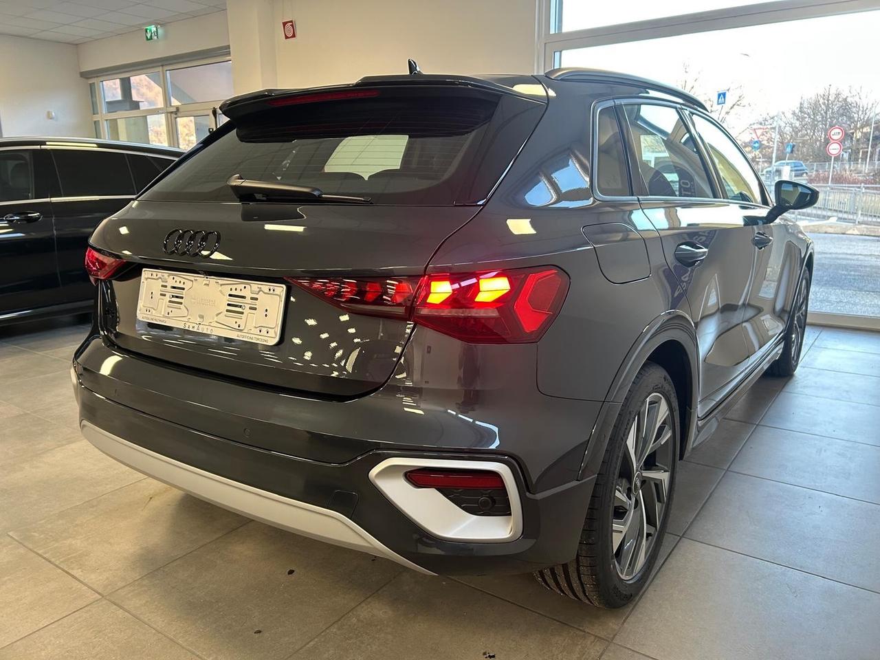 Audi A3 allstreet 35 TDI S tronic Identity Contrast