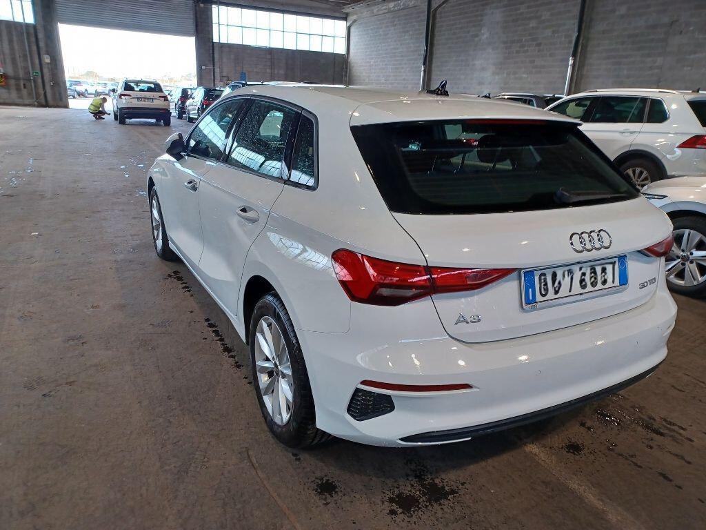 Audi A3 SPORTBACK 30 TDI BUSINESS