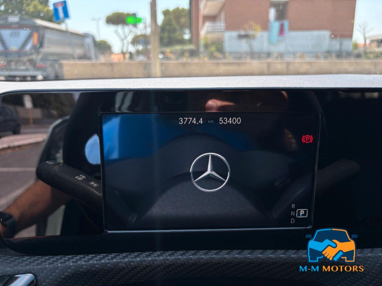 Mercedes A 180 Business 7G-DCT