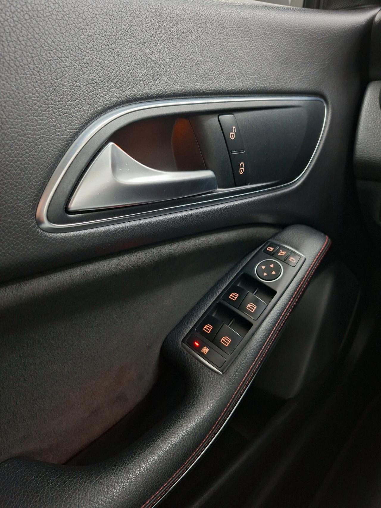 Mercedes-Benz CLA Shooting Brake 200d 4Matic Automatic Premium