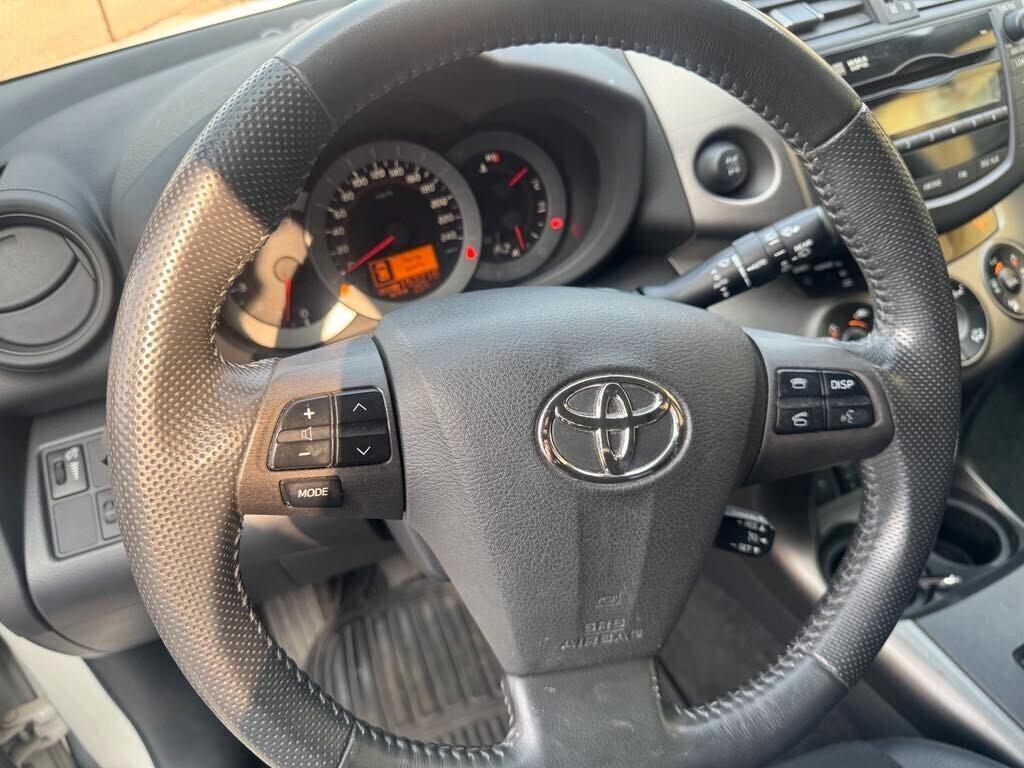 Toyota RAV 4 RAV4 Crossover 2.2 D-4D 150 CV DPF Exclusive