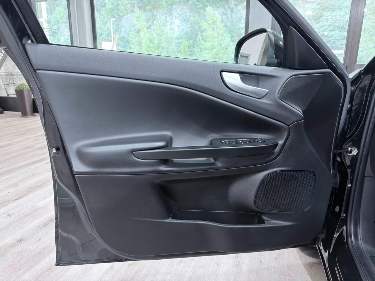 ALFA ROMEO GIULIETTA 1.6JTDm 120cv AUTOMATICA 2019