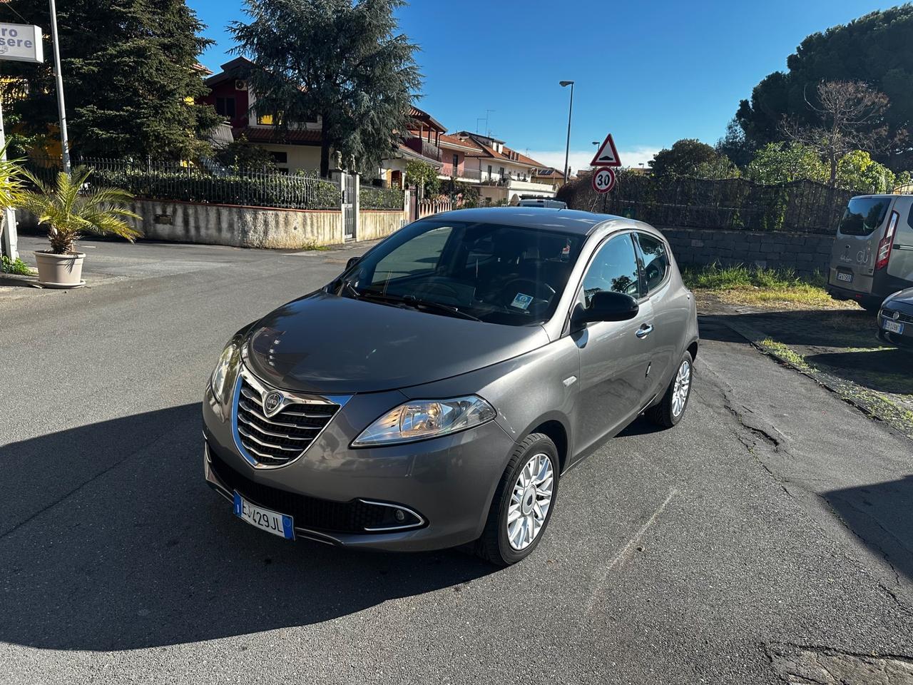 Lancia Ypsilon 1.3 MJT 16V 95 CV 5 porte S&S Gold