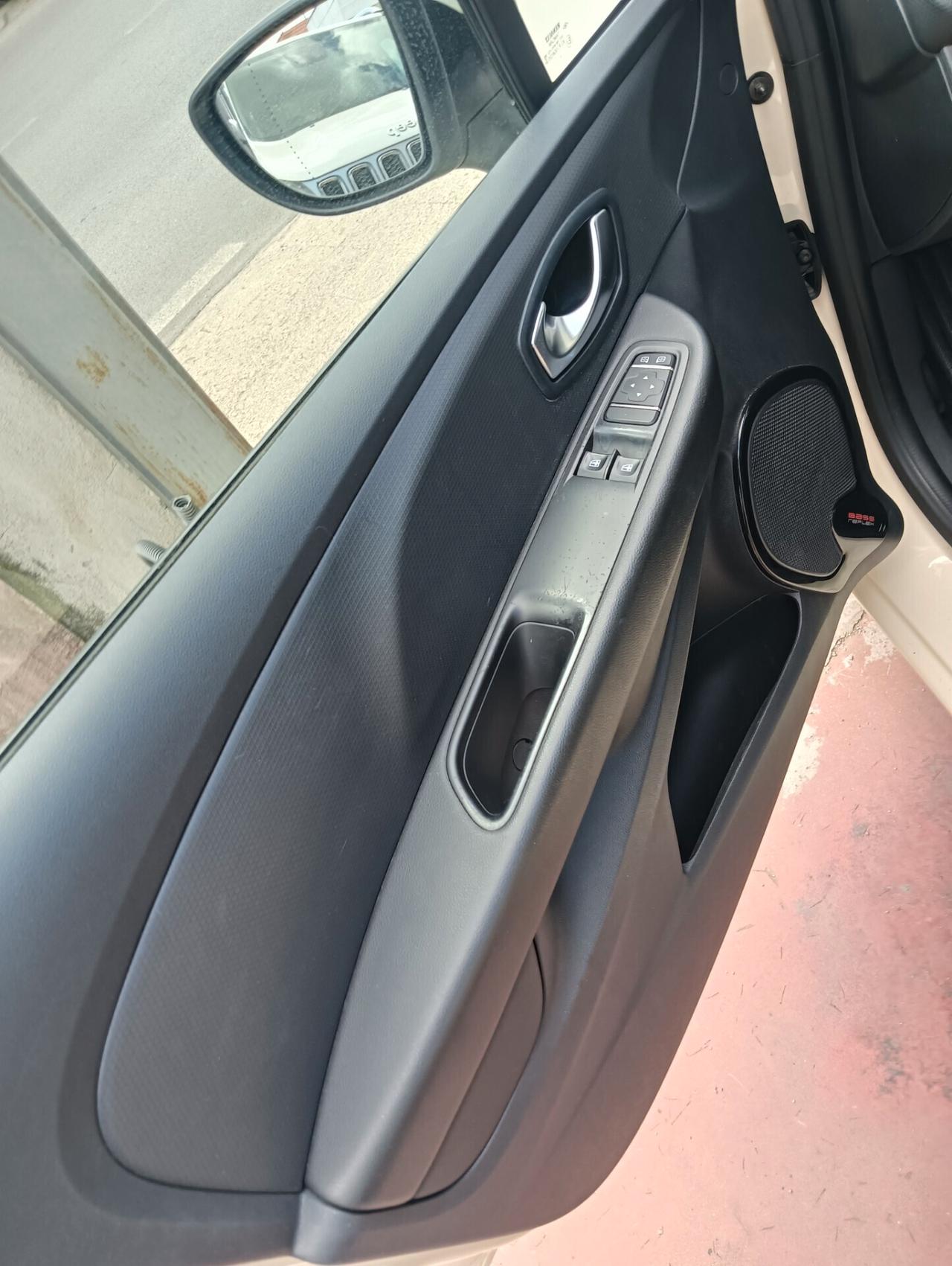 Renault Clio dCi 8V 75CV Start&Stop 5 porte Energy Zen