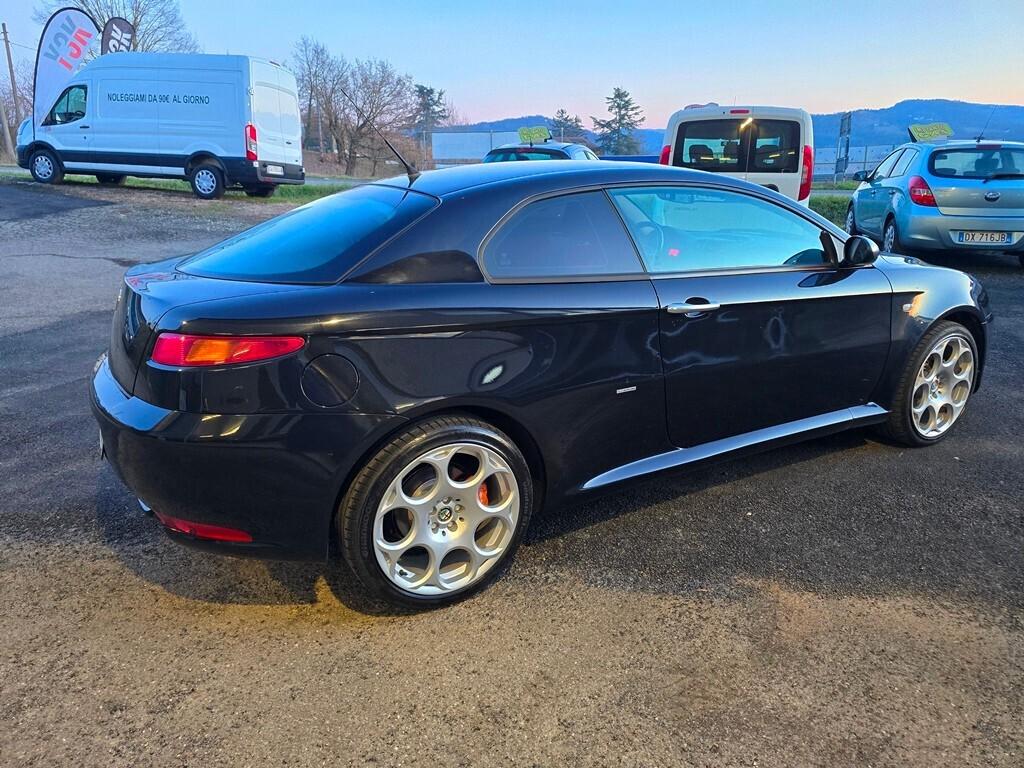 Alfa Romeo GT 1.9 JTDM 150CV Black Line DA COLLEZI