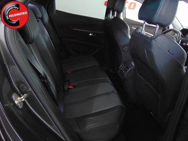 PEUGEOT 3008 Hybrid 225 e-EAT8 Allure phev