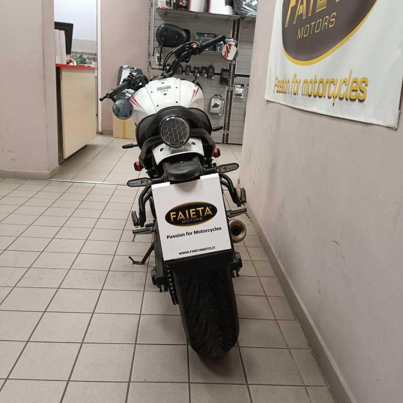 Yamaha XSR 700 - 2024