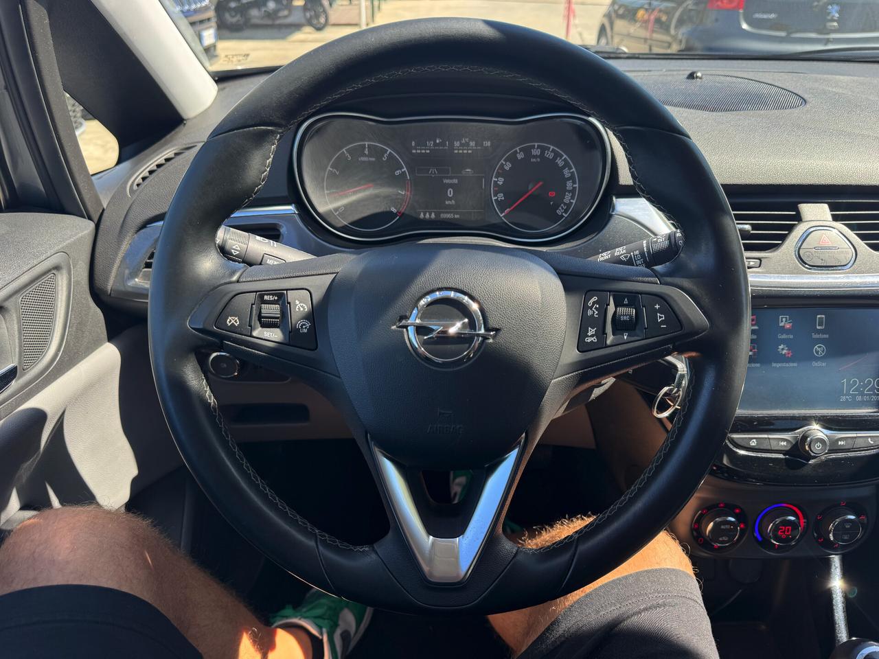 Opel Corsa 1.2 69CV COSMO/CAR PLAY/69.000km