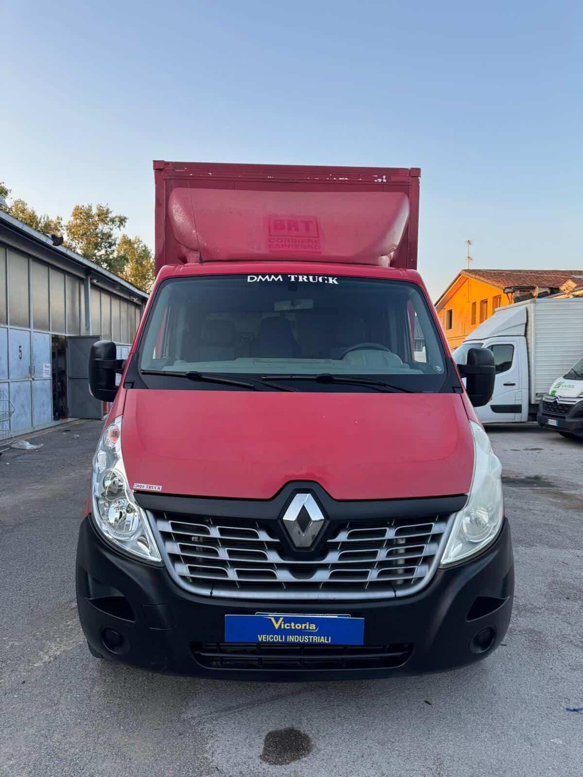 O394 FURGONE RENAULT MASTER 2017