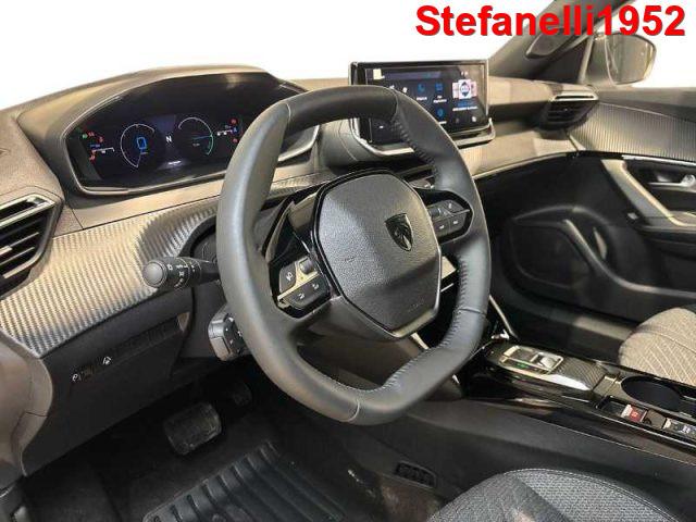 PEUGEOT 2008 1.2 hybrid Allure 136cv e-dcs6