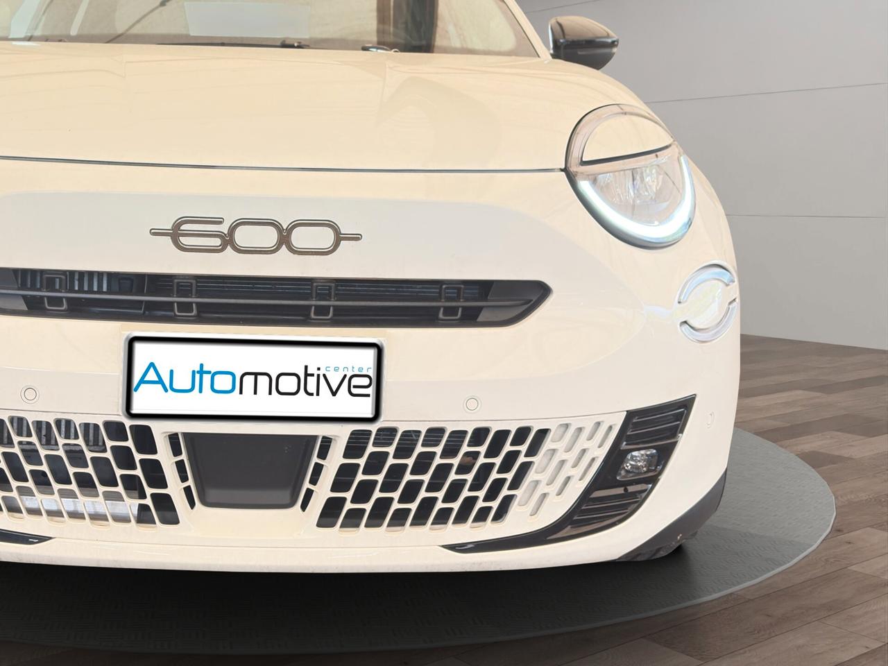 Fiat 600 Hybrid 100 CV DCT MHEV La Prima