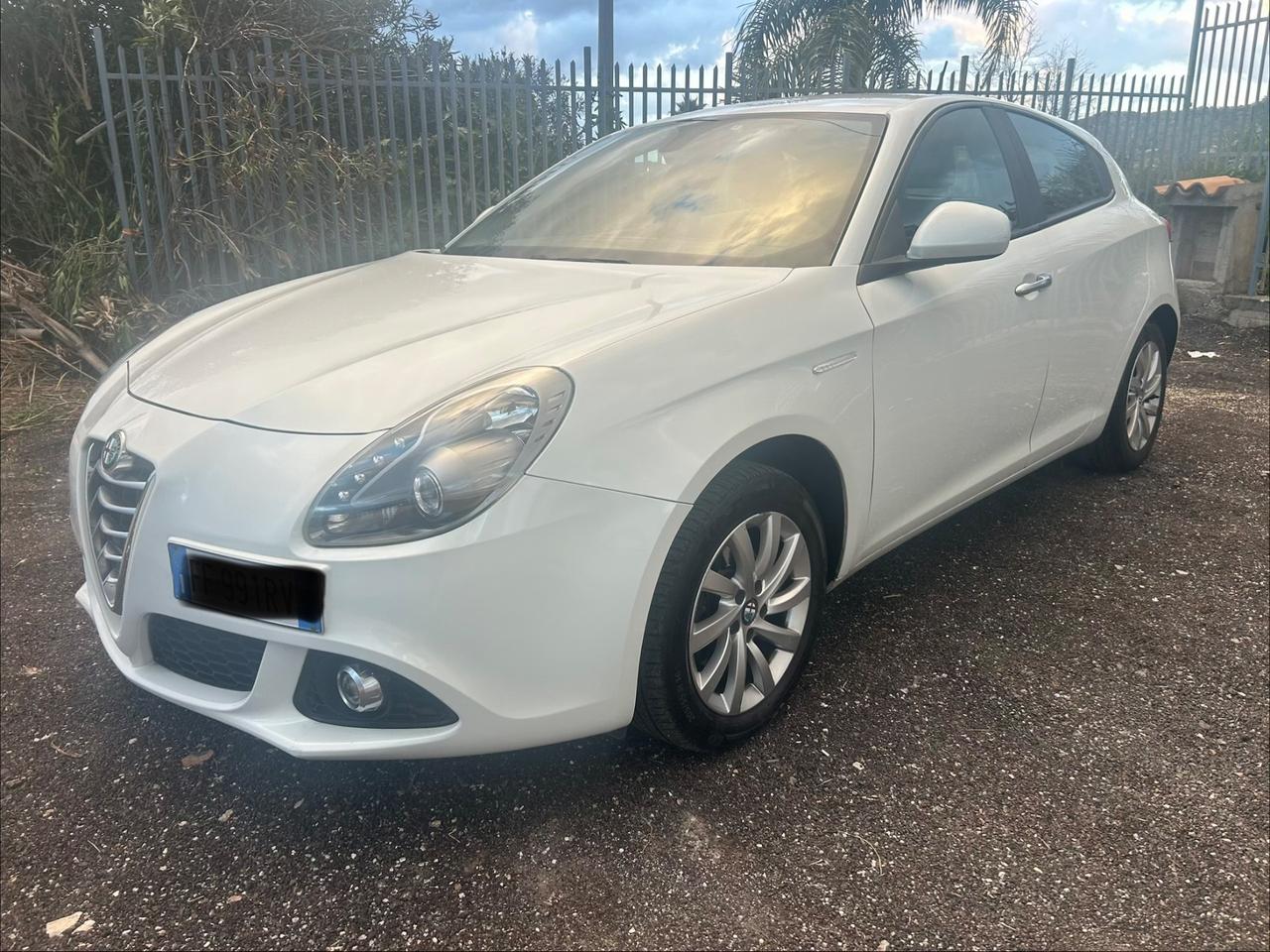 Alfa Romeo Giulietta 1.6 JTDm-2 120 CV Distinctive