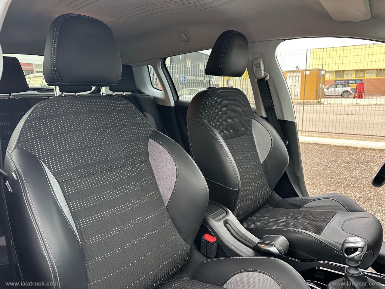 PEUGEOT 2008 BlueHDi 120 S&S GT Line