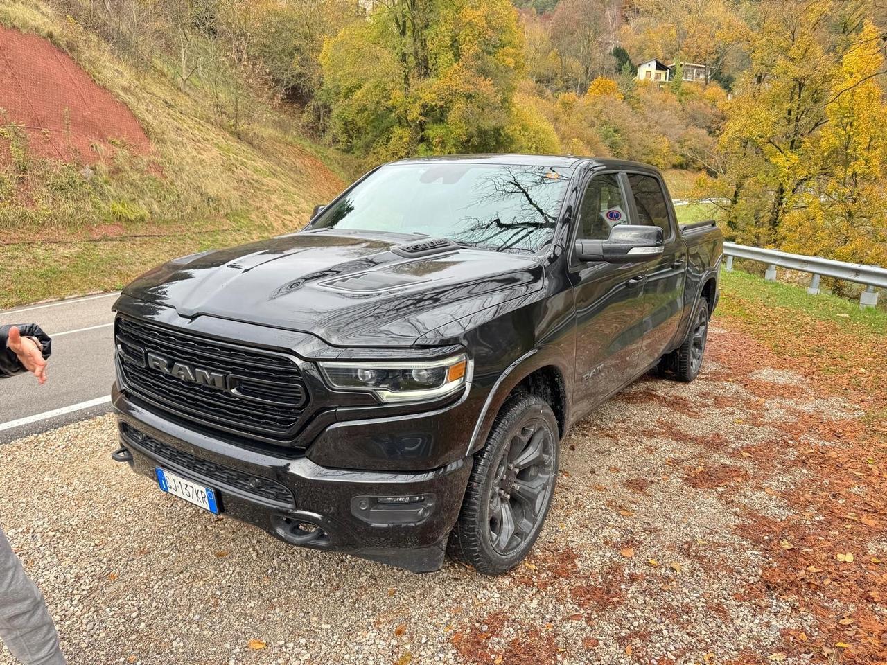 Dodge RAM 1500 5.7 Hemi V8 Militem Magnum