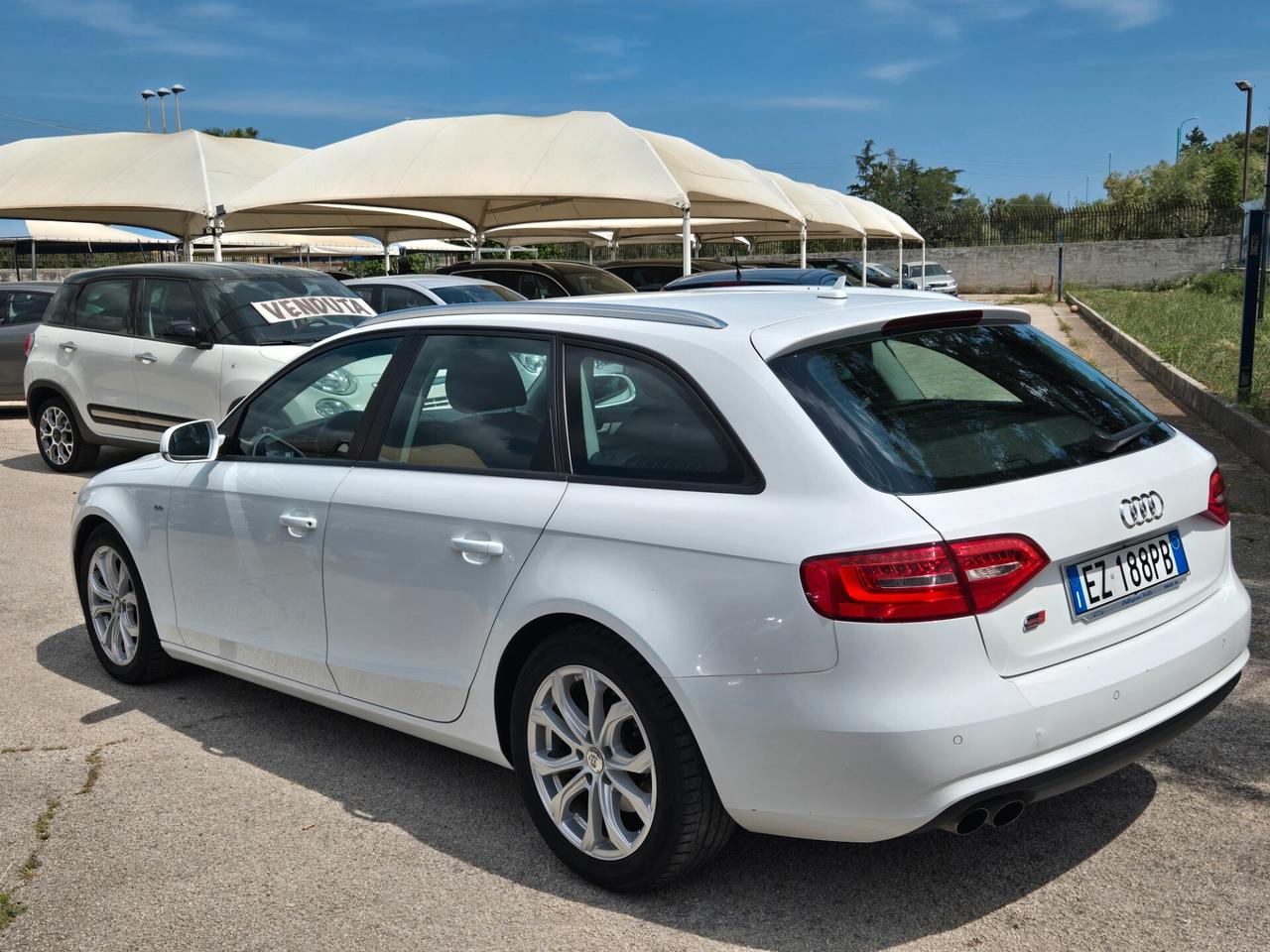 Audi A4 Avant 2.0 TDI 143CV del 2012 gancio traino omologato
