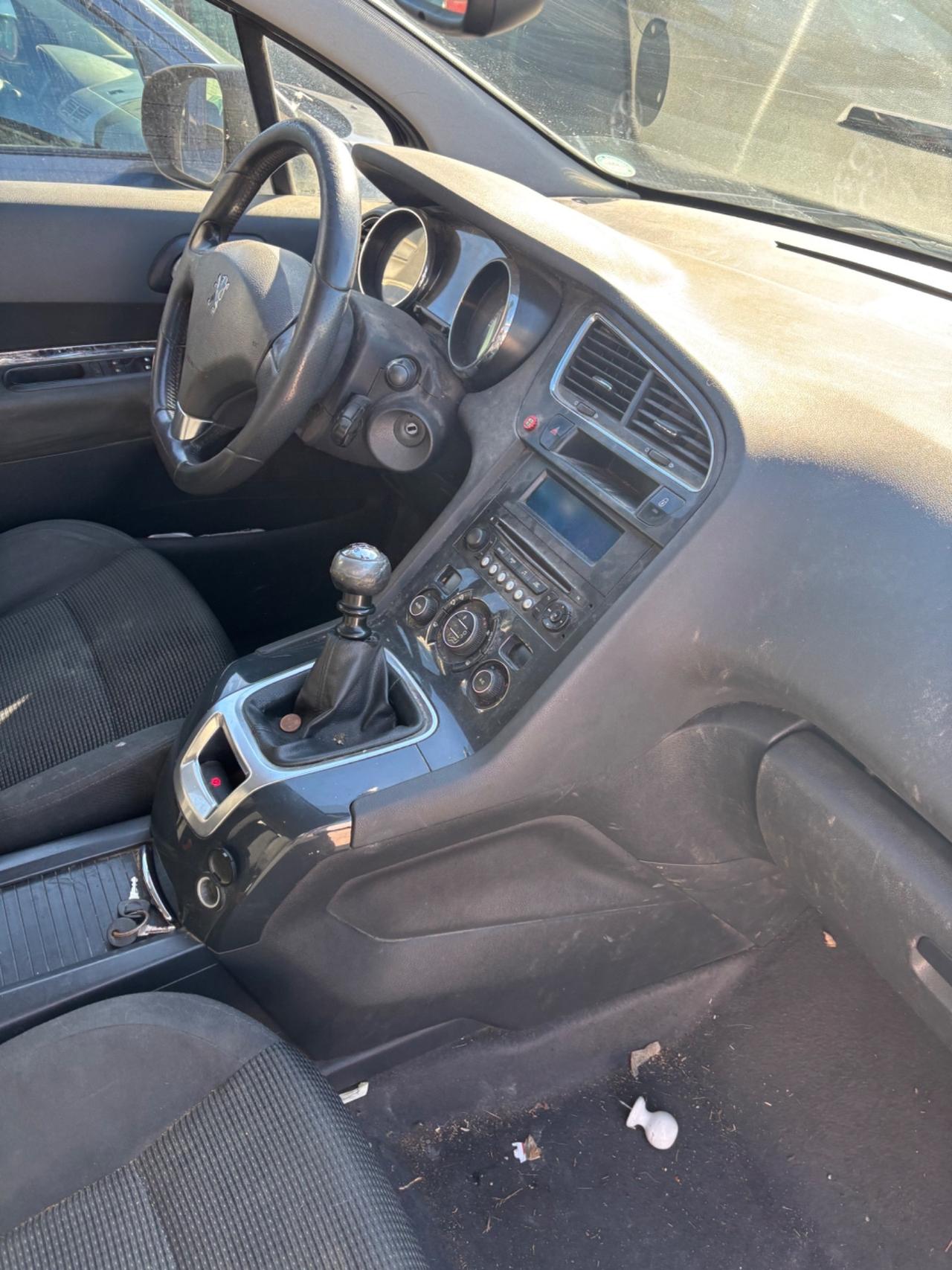 Peugeot 5008 1.6 HDi 112CV Access