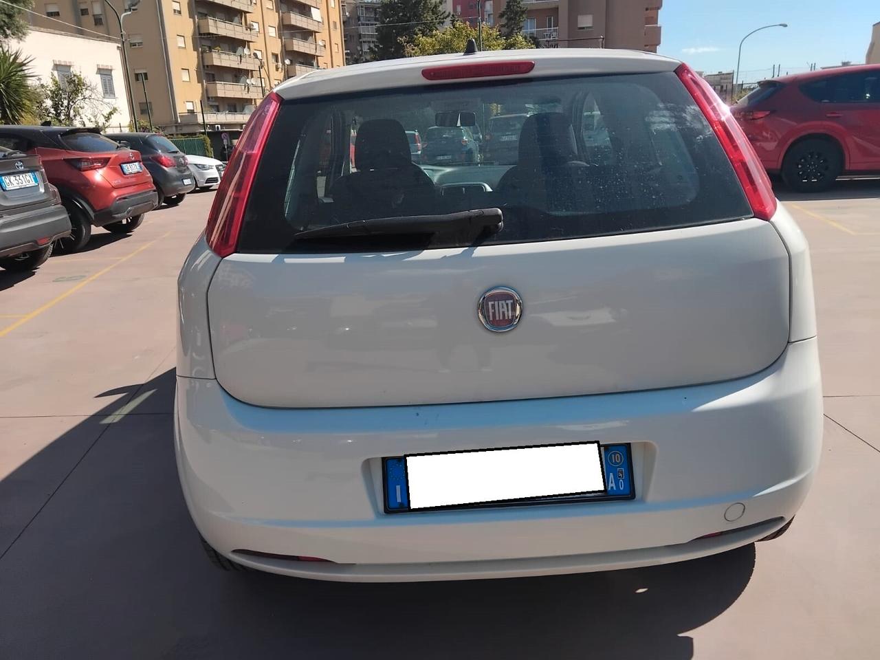 FIAT GRANDE PUNTO 1.3 MULTIJET CON 12 MESI DI GARANZIA