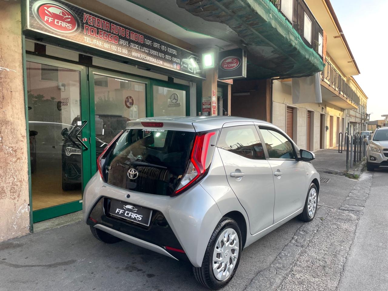Toyota Aygo Connect 1.0 VVT-i 72 CV 5 porte Cambio Automatico 2020