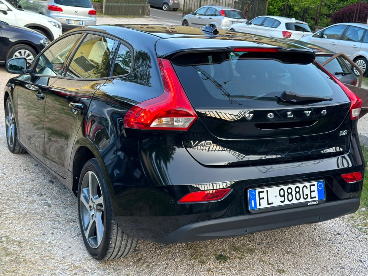 Volvo V40 D2 MOMENTUM KMCERT UNICOPR EU6B