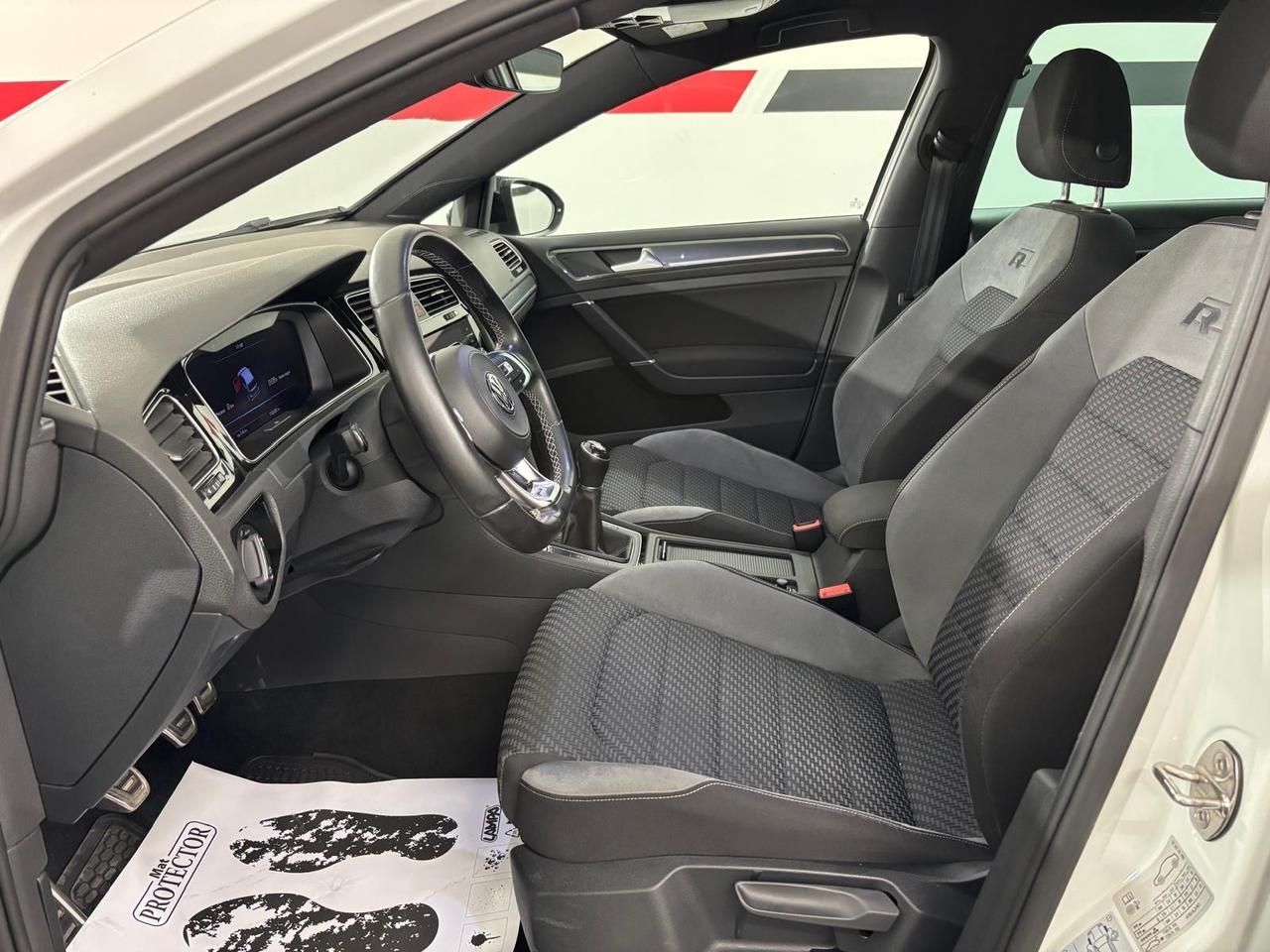 Volkswagen Golf R-LINE FULL OPTIONAL