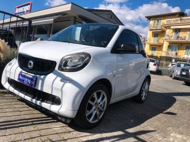 Smart ForTwo 70 1.0 AUTOMATICA PELLE/NAVIGATORE GARANZIA EUROPEA COMPLETA CONFORMGEST X 12 MESI RINNOVABILE FINO A 60 MESI!!!