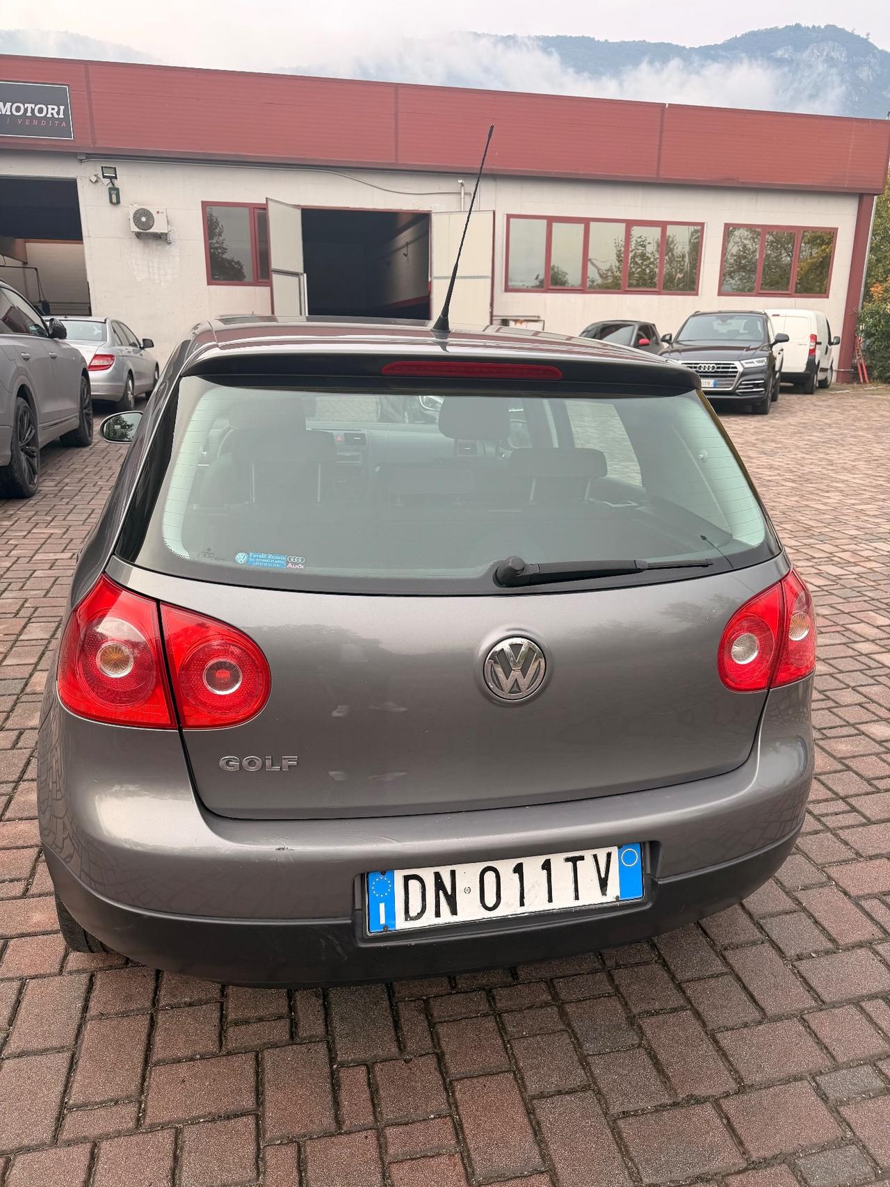 Volkswagen Golf 1.9 TDI DPF 5p. Comfort. BlueMot.