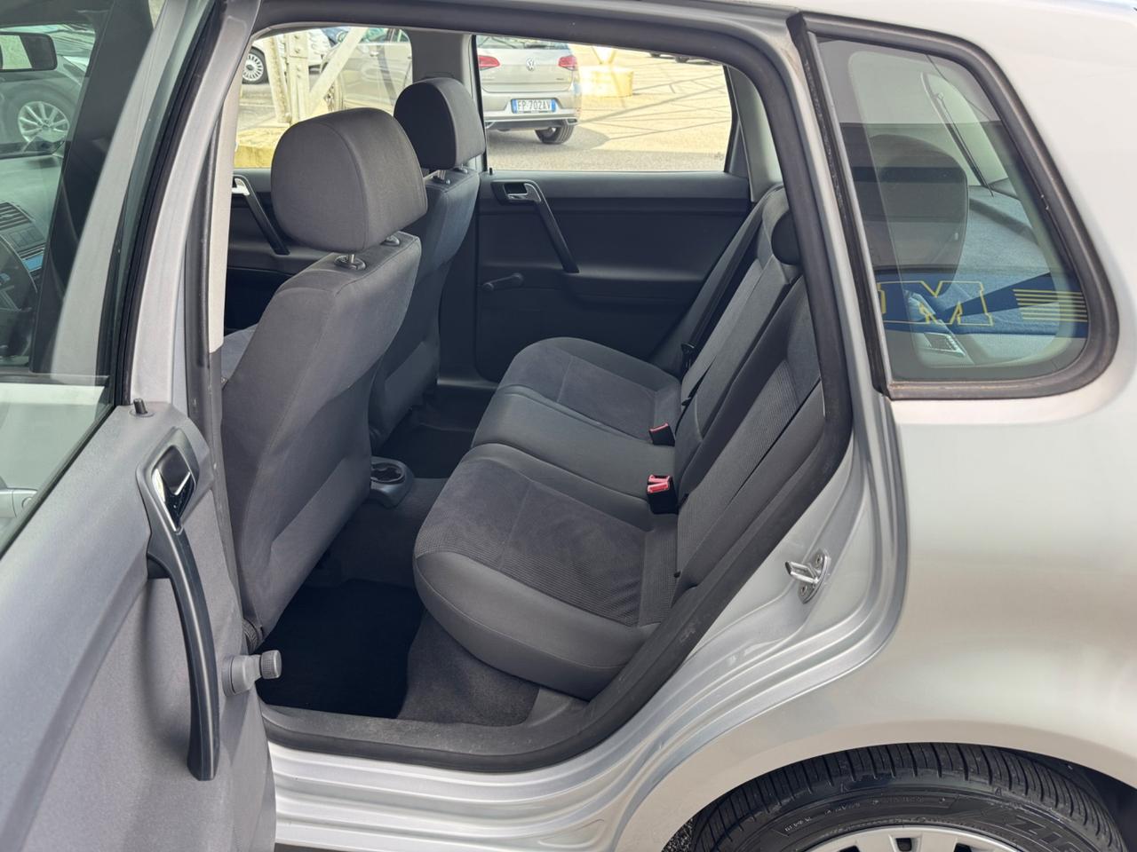 Volkswagen Polo 1.4 75CV 16V neopatentati