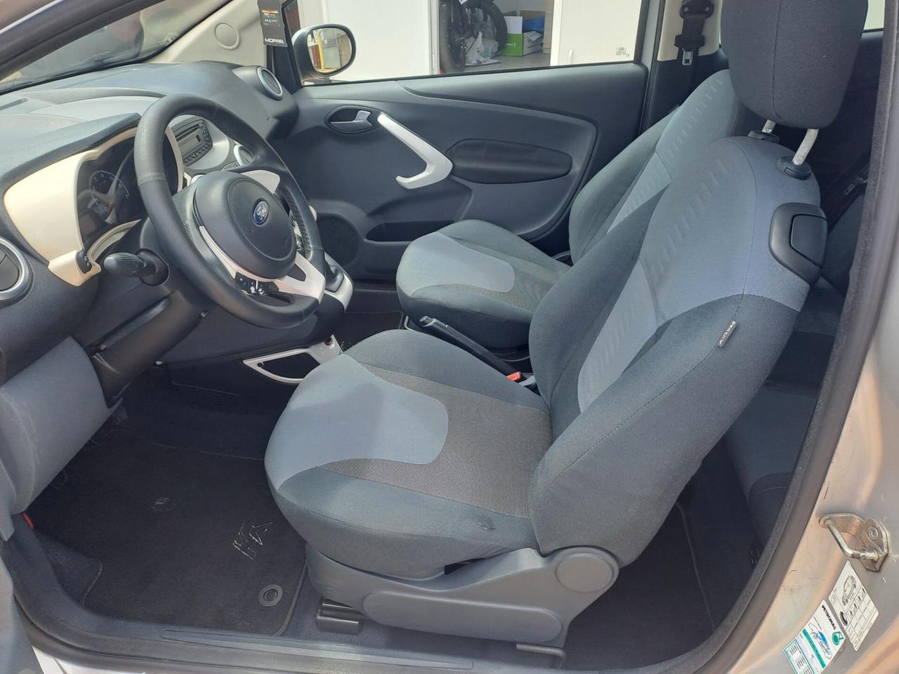 FORD KA