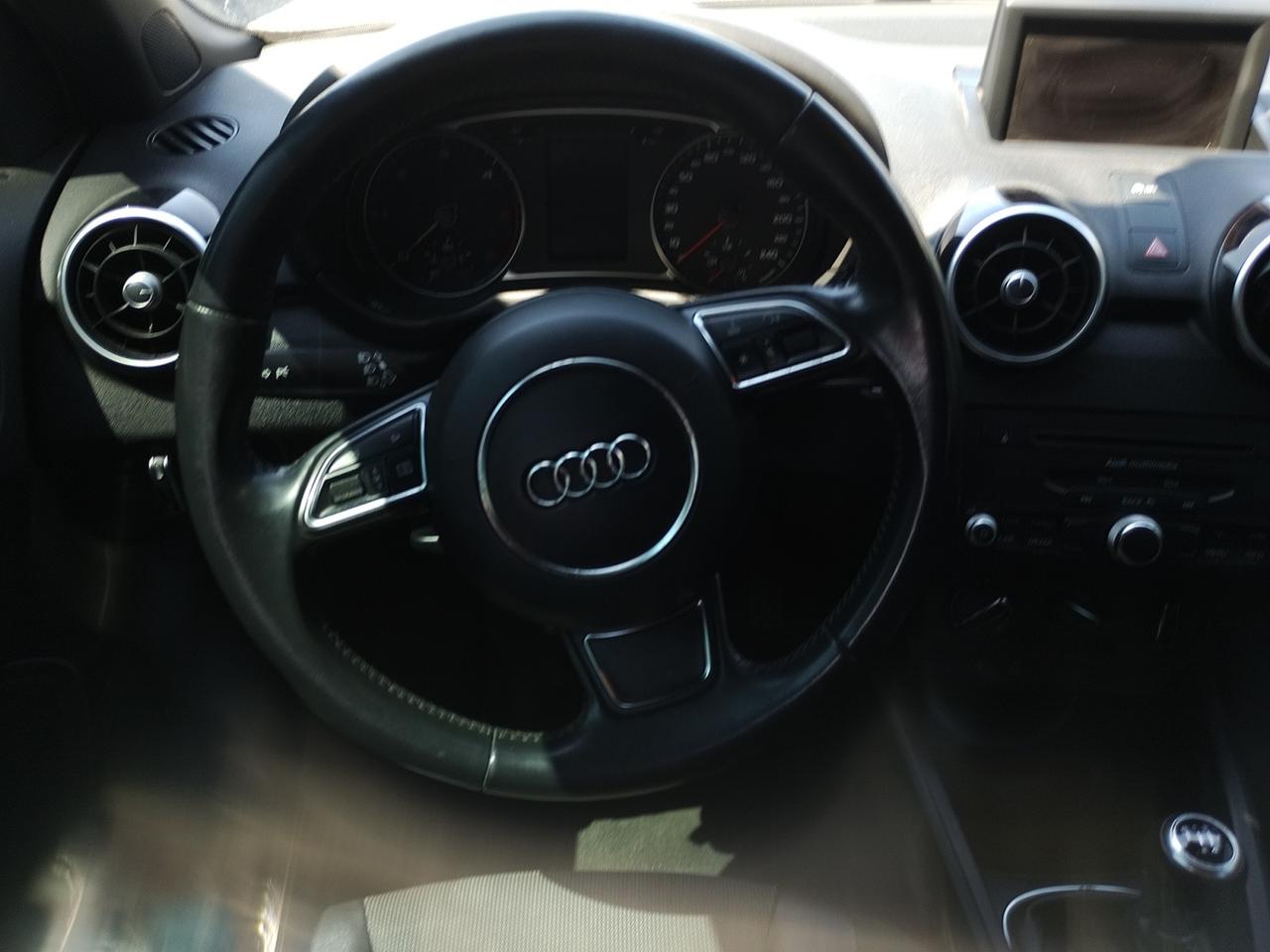Audi A1 Sportback 1.6 tdi Attraction 90cv