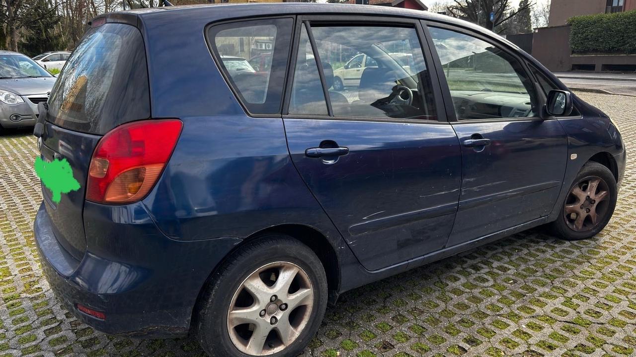 Toyota Corolla Verso 1.8 Benzina 136 CV
