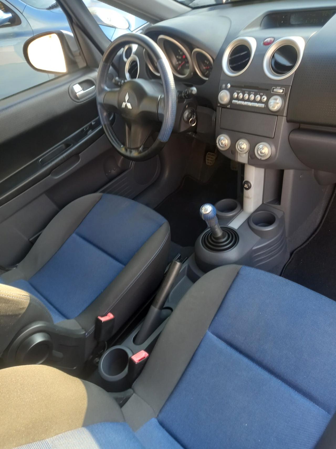 Mitsubishi Colt 1.3 16V 3p. Insport