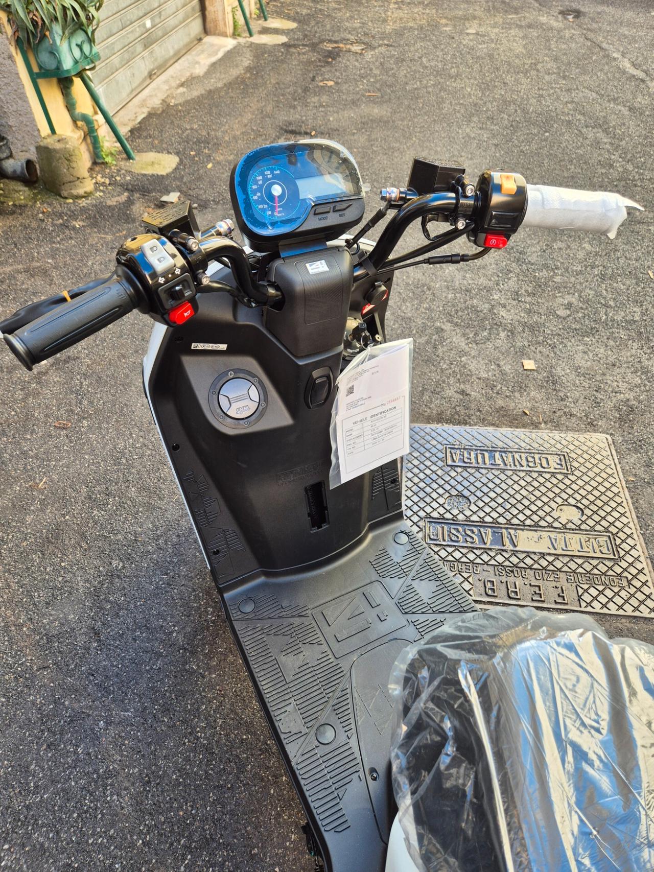 SYM 4MICA 125 TRASPORTO CONSEGNE