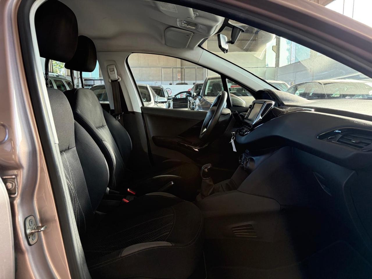 Peugeot 208 1.2 VTi 82 CV 5 porte Allure