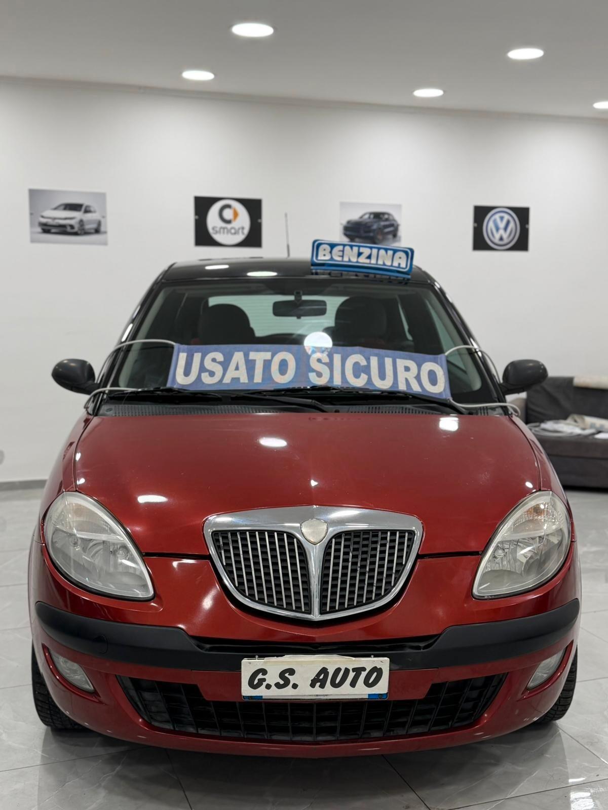 Lancia Y 1.2cc Bicolore