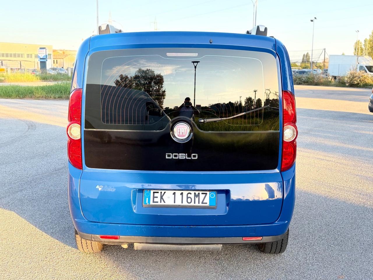 Fiat Doblo 1.4 metano 2012 5 posti 138.000km