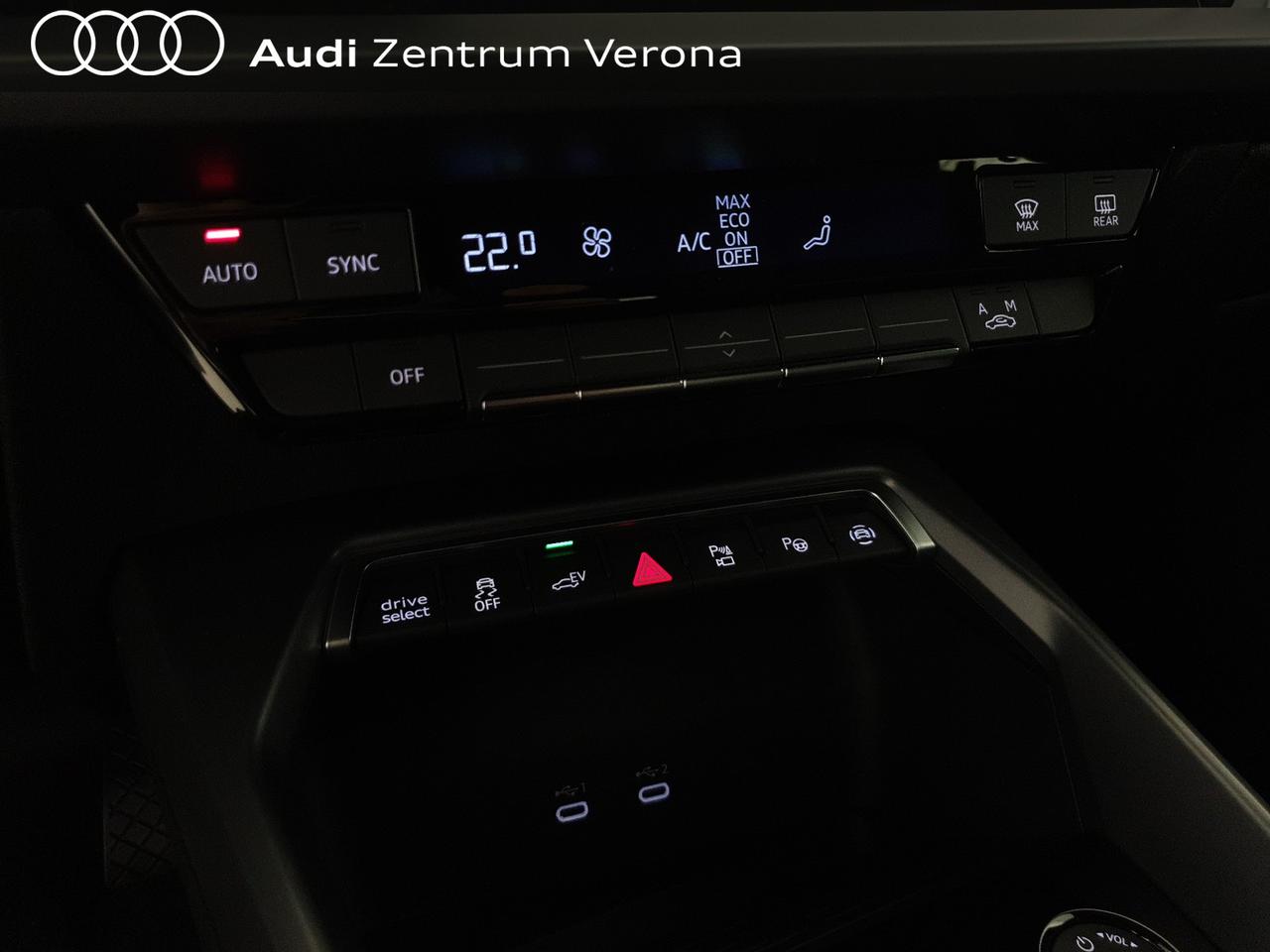 Sportback 40TFSIe 204CV S tronic Business Advanced