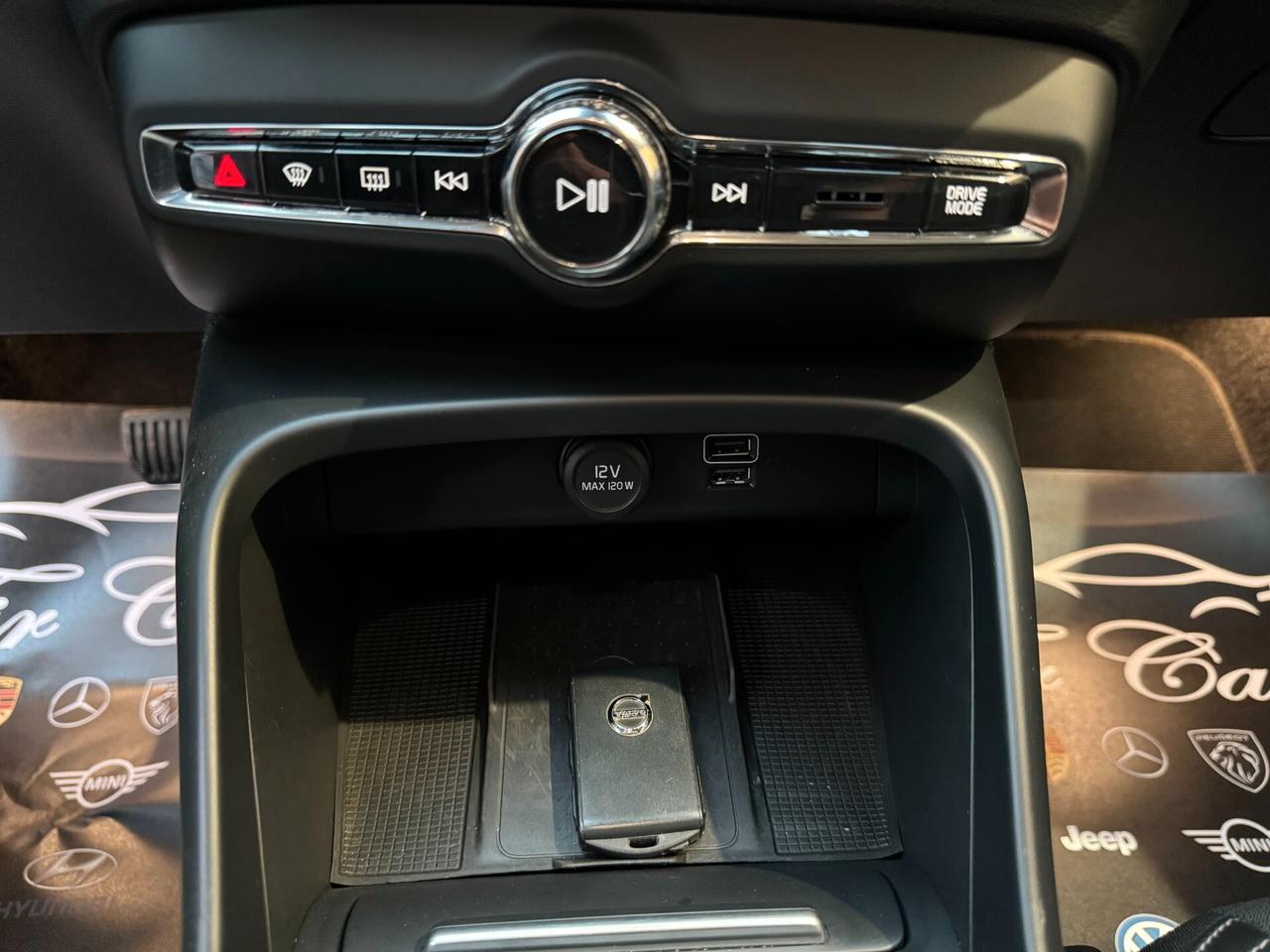VOLVO XC40 GEARTRONIC AWD D3 2.0 150CV PELLE NAVI ANNO 2019