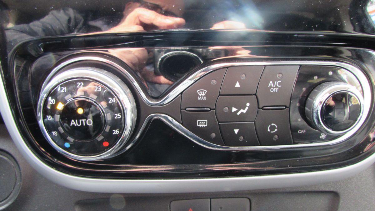 RENAULT trafic spaceclass T29 1.6 dci 125cv L2H1 S&S E6 trafic spaceclass T29 1.6 dci 125cv L2H1 S&S E6